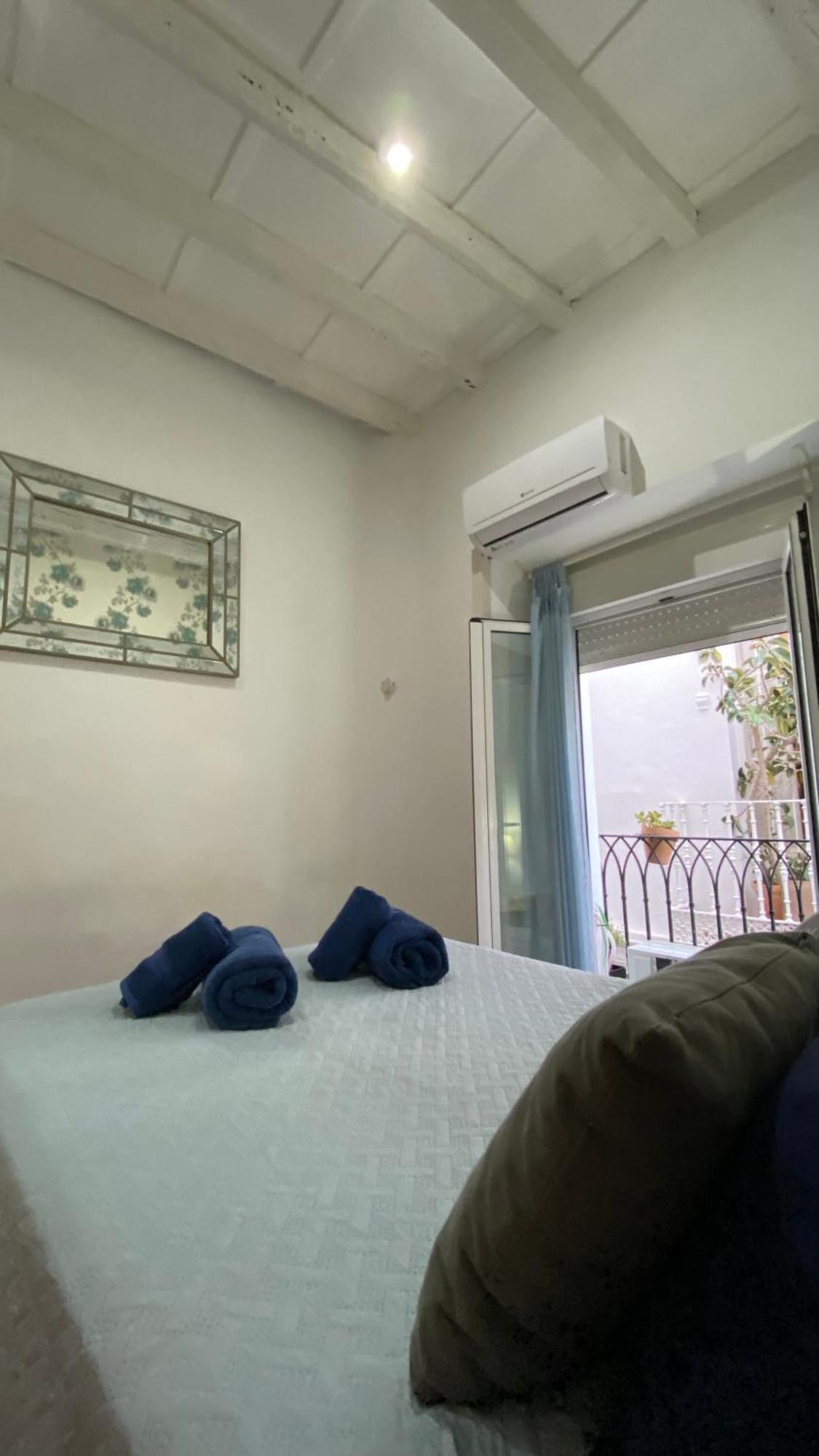 Lanza. En El Corazón De Apartamento Sevilla